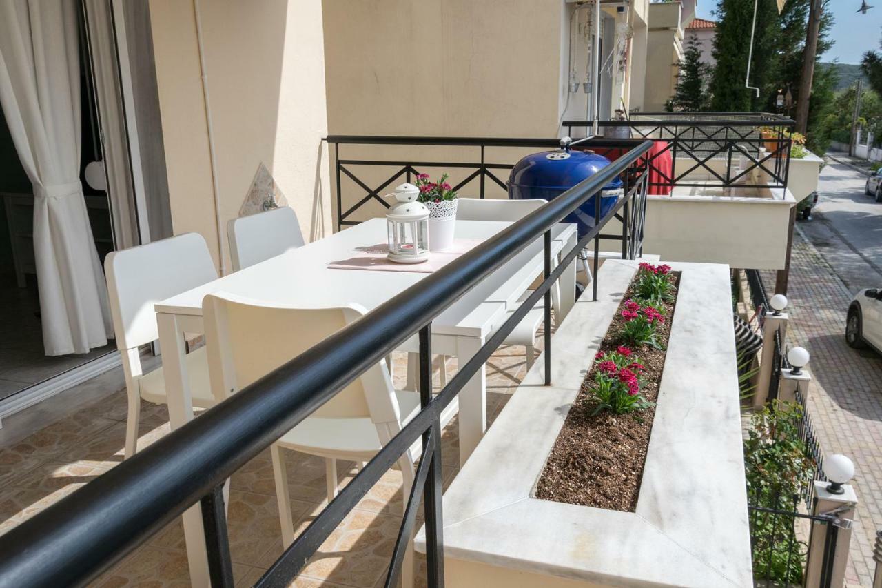 Ferienwohnung Casa Di Emma Néa Péramos Exterior foto