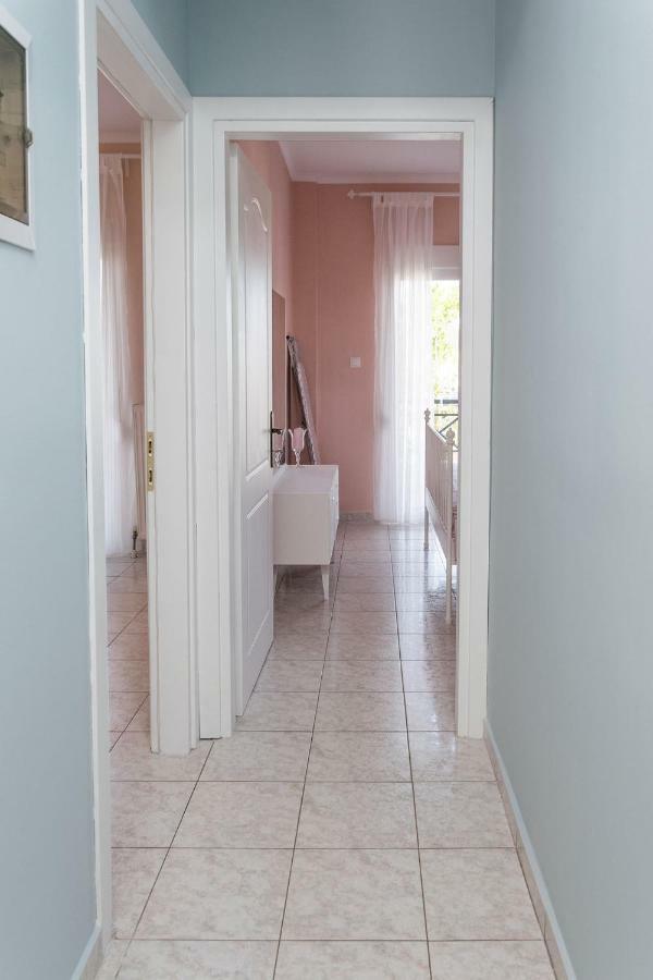 Ferienwohnung Casa Di Emma Néa Péramos Exterior foto
